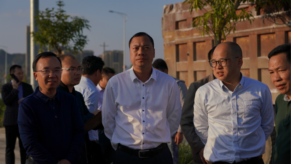 为确保城市建设更科学 钟恒钦率队深入重大项目现场办公