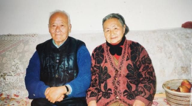 丈夫去世后捐献遗体,5年后妻子离世追随亡夫,14年后白骨重逢休闲区蓝鸢梦想 - Www.slyday.coM 丈夫去世后捐献遗体,5年后妻子离世追随亡夫,14年后白骨重逢休闲区蓝鸢梦想 - Www.slyday.coM