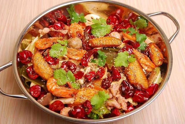 还在外面吃麻辣香锅教你在家制作还可以自由选择食材和辣度