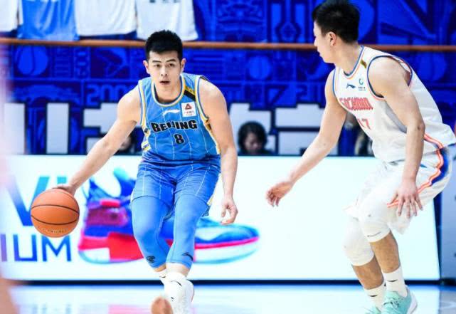 北京黑魔兽16 9帽创队史纪录,可双塔奇谋却遭碾压,方硕远逊书豪