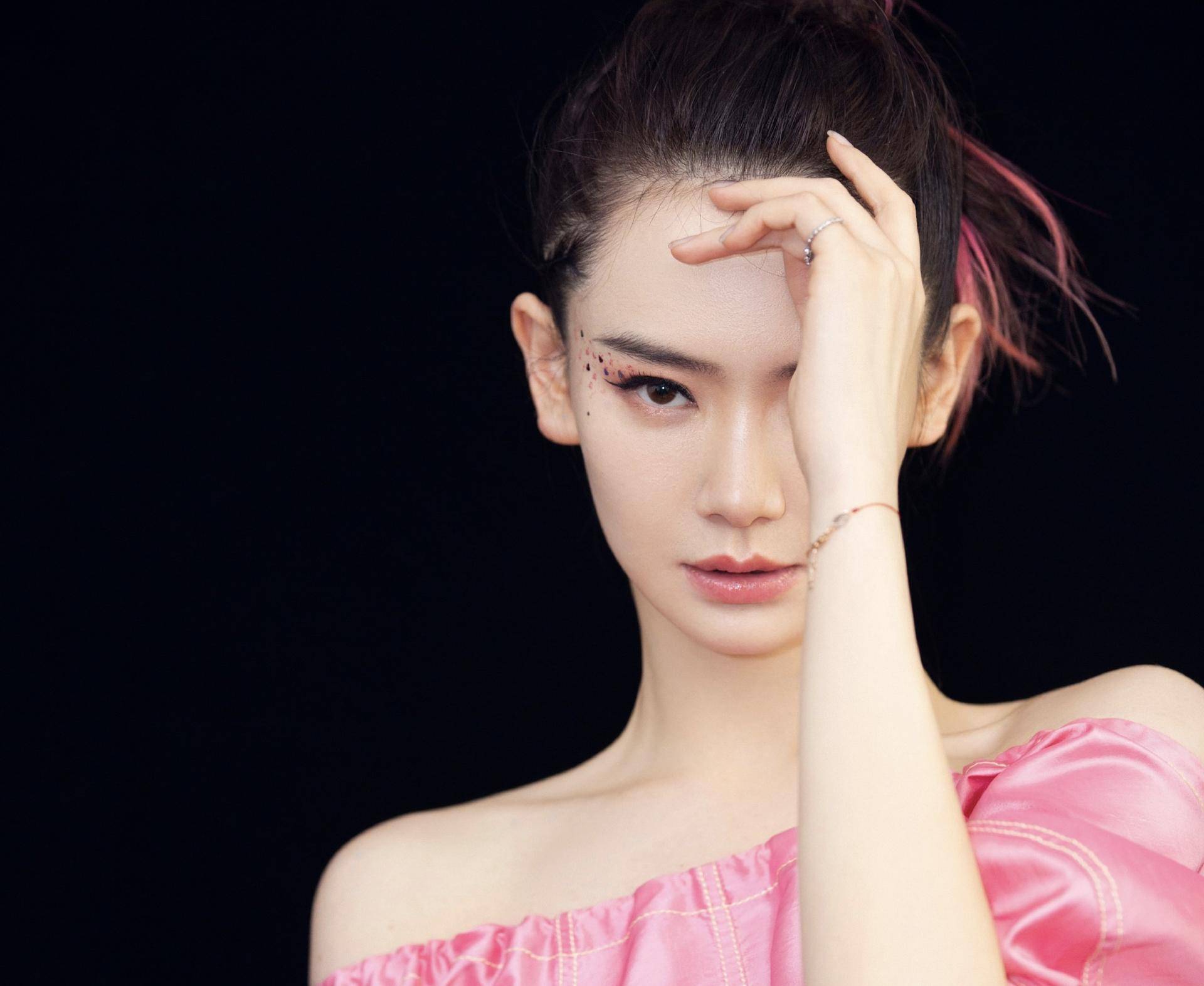 明星怎么告别2019张柏芝感怀往事张馨予坚持拍戏太敬业