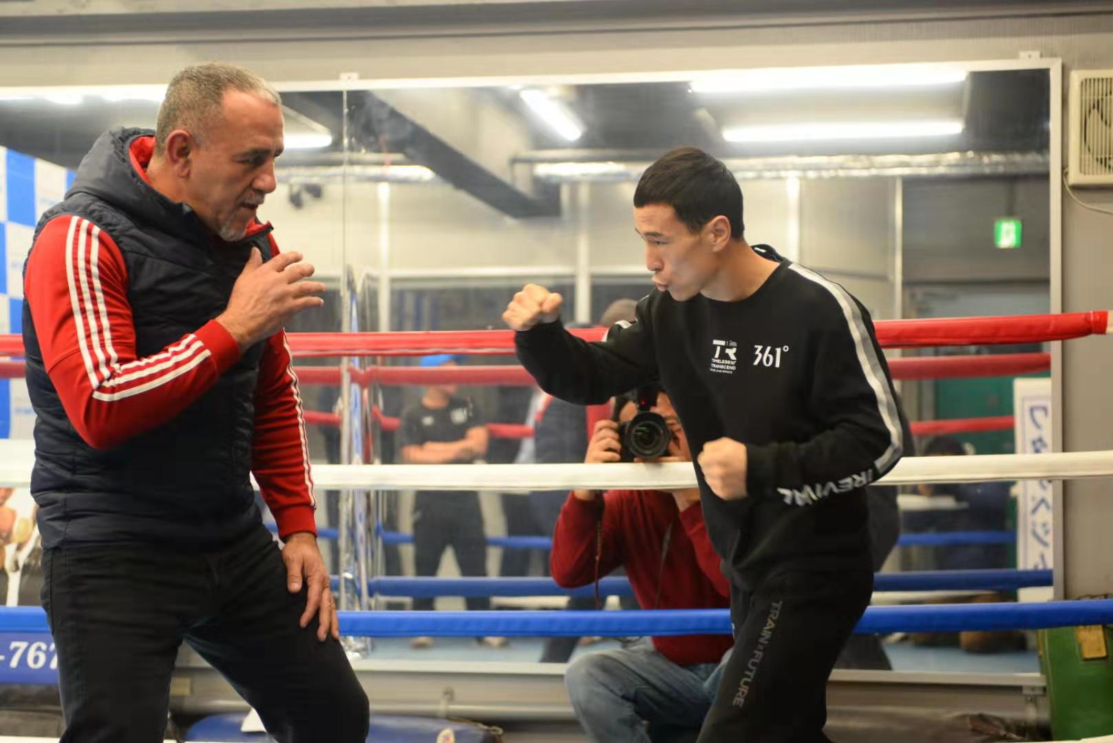 乌兰败给三个级别世界拳王并非世界末日,解说内藤大助是学习榜样