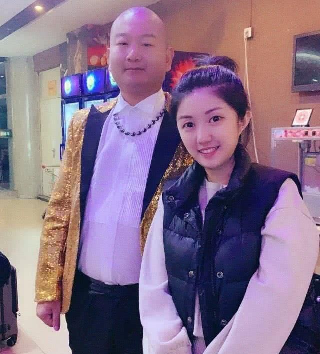 giao哥结婚霸占热搜第一,新娘子很美,痛斥泄露婚照的人?