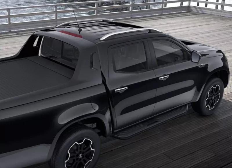 气势不输猛禽！全新奔驰X级官图正式发布，全面化身“黑武士”