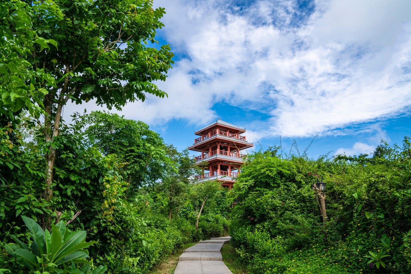 临春岭公园俯瞰三亚,带你解读这座海岛城市,原来美景都是免费的