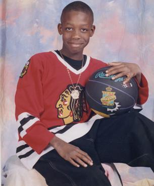 nba十大励志故事:字母哥一度穷到和哥哥共用球鞋,如今身价过亿