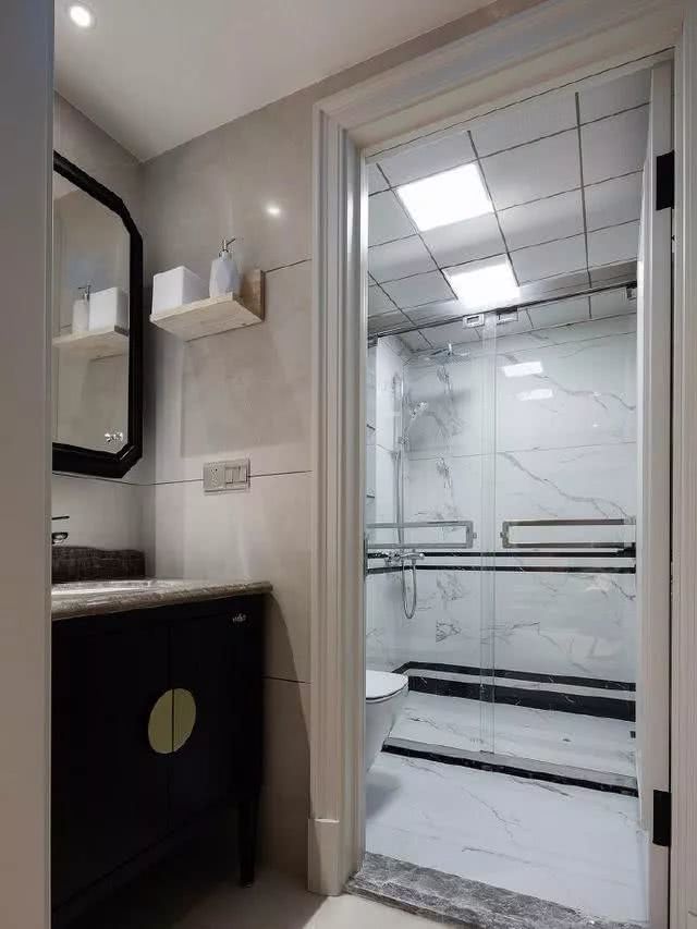 116平现代简约风，融入了美式的设计，整体更加干练美观！