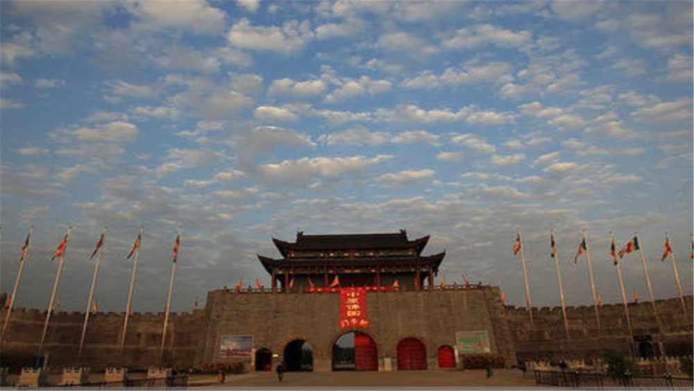 比如白马将军庙等等,这里还流传着董有遇到仙女的传说故事,很多古代