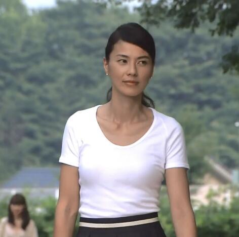 但是,不管曾经感情经历如何,至少现在武田真治已经找到