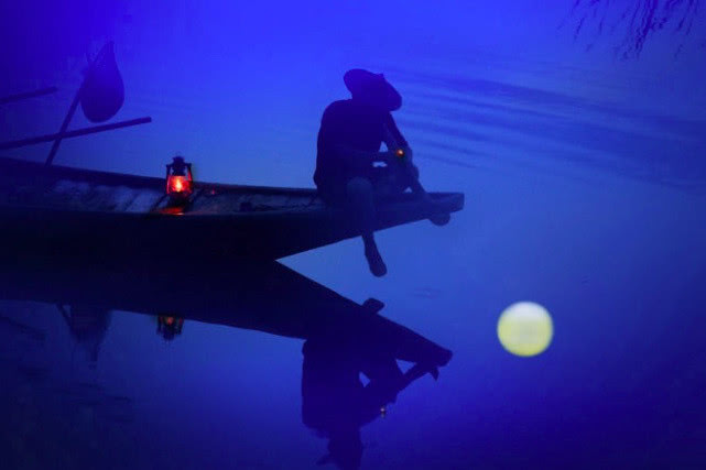 中秋之夜,孟浩然于月光下写出这首诗,最后10字令人慨叹|秋宵月下有怀