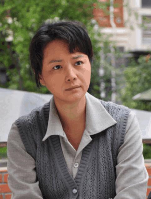 "国家一级演员"茹萍,33岁带7岁女儿嫁二婚老公,今53岁幸福不已