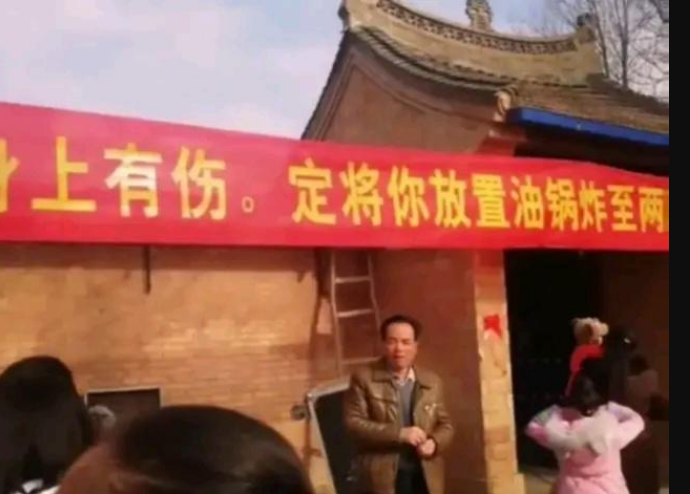 姐姐出嫁当天,弟弟送给姐夫一横幅,看完后姐夫不淡定了!休闲区蓝鸢梦想 - Www.slyday.coM 姐姐出嫁当天,弟弟送给姐夫一横幅,看完后姐夫不淡定了!休闲区蓝鸢梦想 - Www.slyday.coM