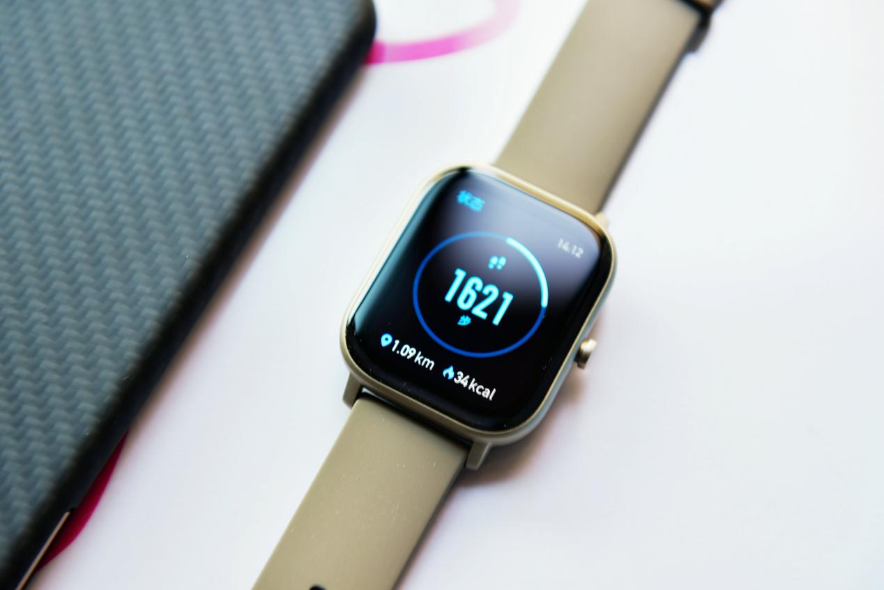 体验华米Amazfit GTS 钛金属:看智能手表时尚的一面!