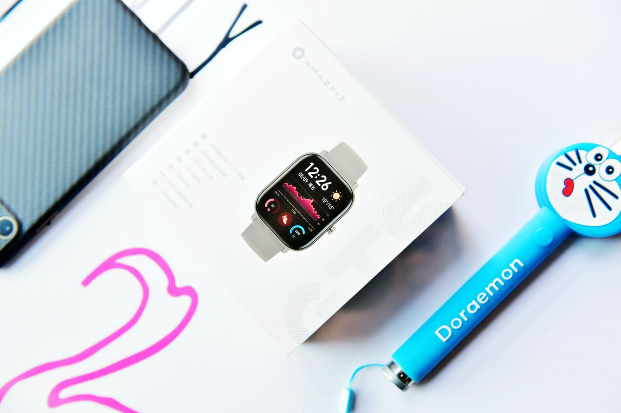 体验华米Amazfit GTS 钛金属:看智能手表时尚的一面!