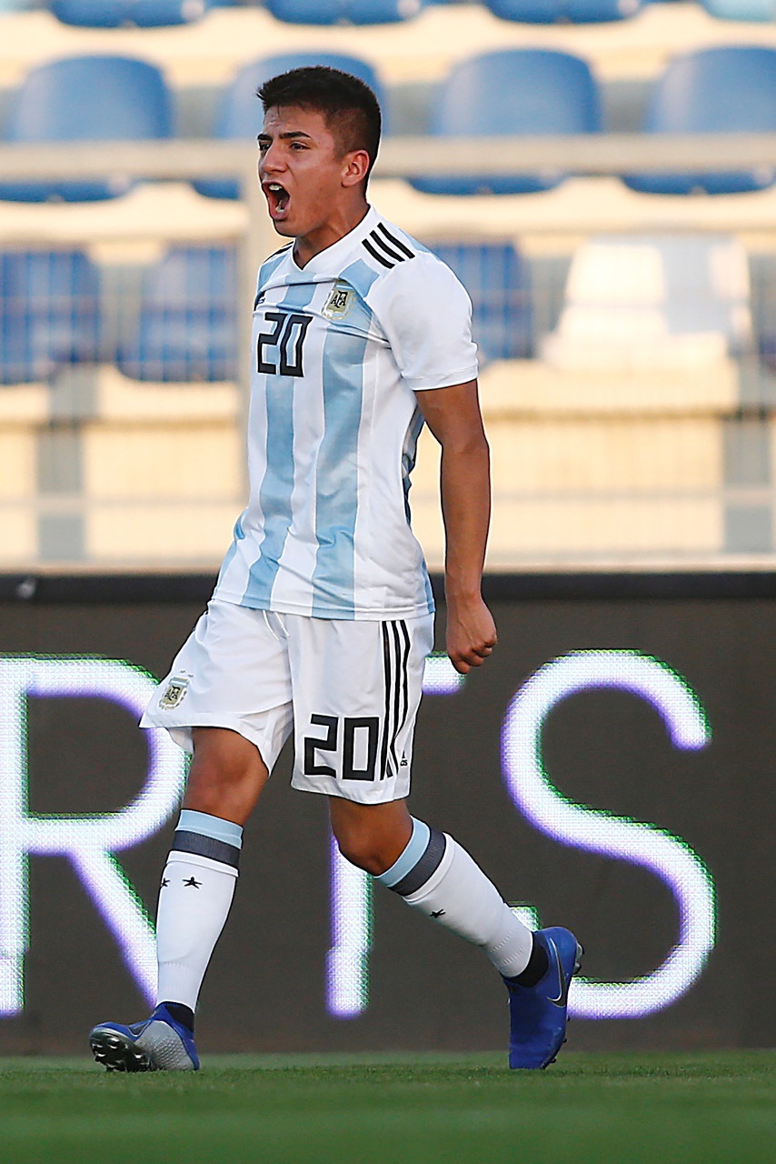 阿斯:马竞密切关注阿根廷中场新星阿尔马达