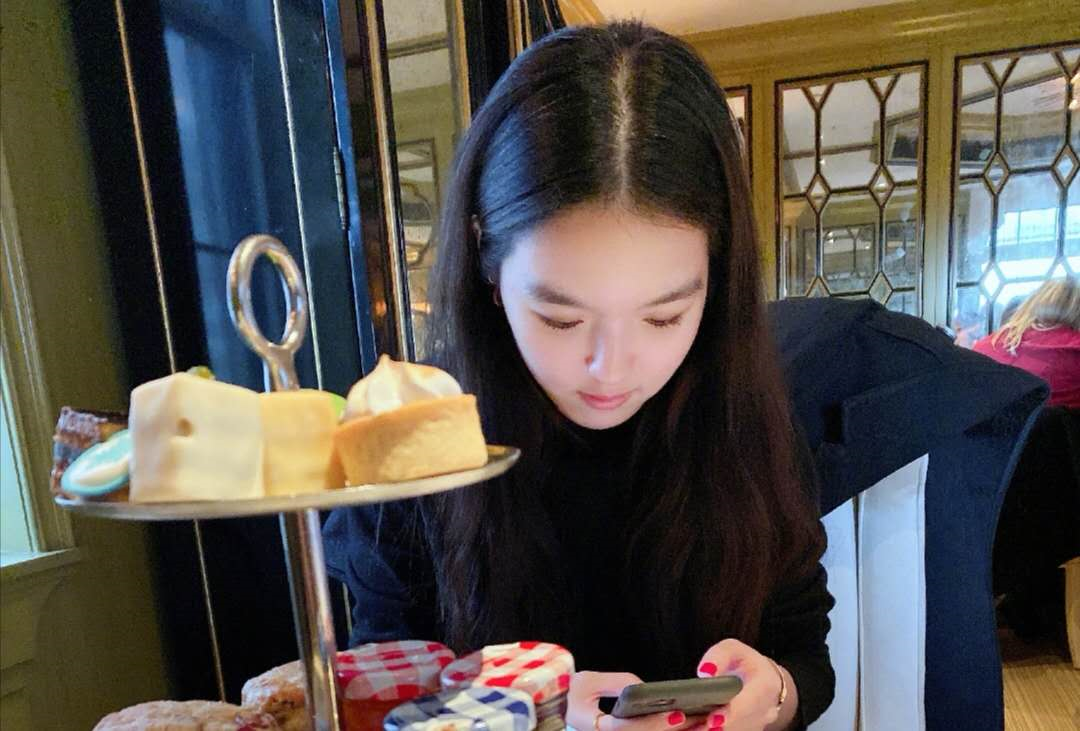 哈文晒与法图麦团聚照片,精神饱满状态佳