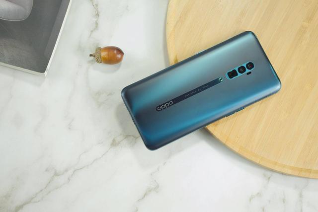 不过在vivo x30 pro之前,市面上已经有华为p30 pro以及oppo reno 10倍