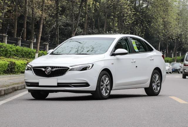 同样15万，你会买B级君威还是A级卡罗拉？