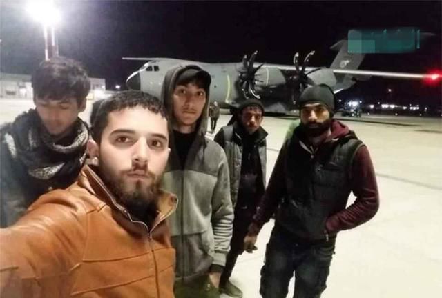 让叙悍匪变成炮灰!利比亚强人建特战队 欲重演丰田战争可怕一幕