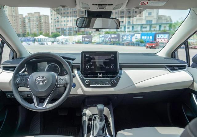 同样15万，你会买B级君威还是A级卡罗拉？