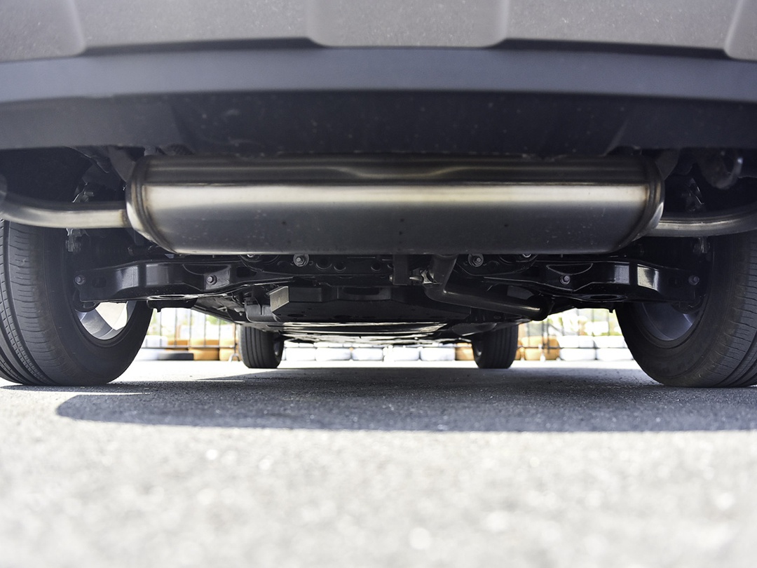 百公里5L油还带四驱，20几万预算，丰田本田两大王牌SUV咋选？