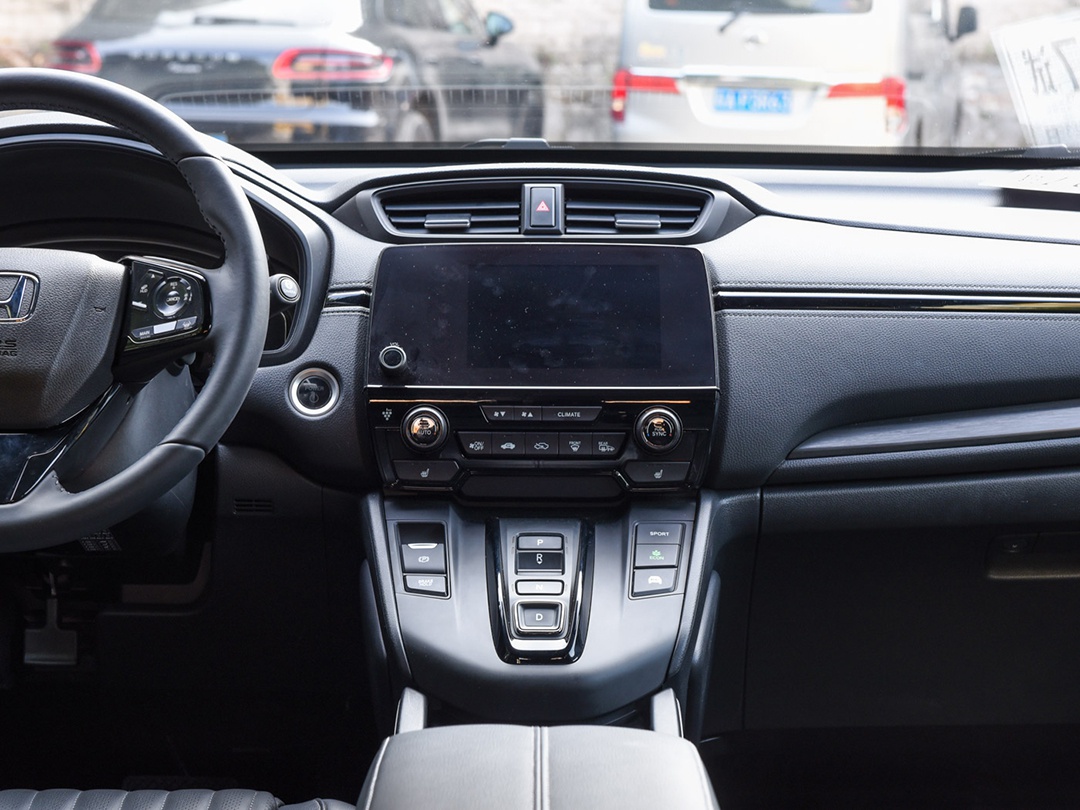 百公里5L油还带四驱，20几万预算，丰田本田两大王牌SUV咋选？