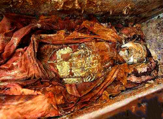 一代清官遭上司陷害辞官死时寒酸下葬400年后却挖出2亿珍宝