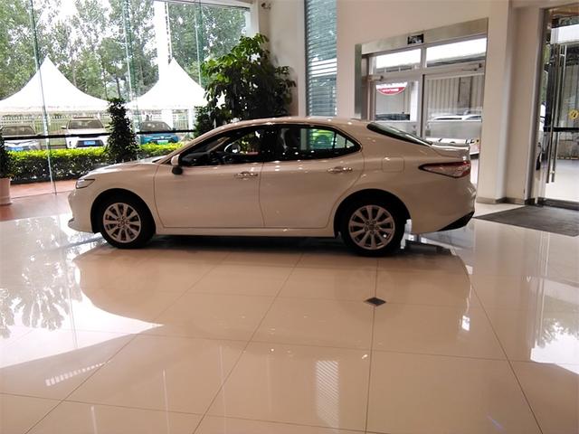 凯美瑞混动版本不受欢迎了？2.5L居然卖不过2.0L