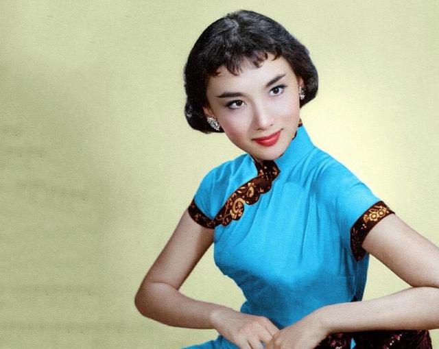 她17岁出道,被赞是"西施",金庸的梦中情人,21岁却嫁无名商人