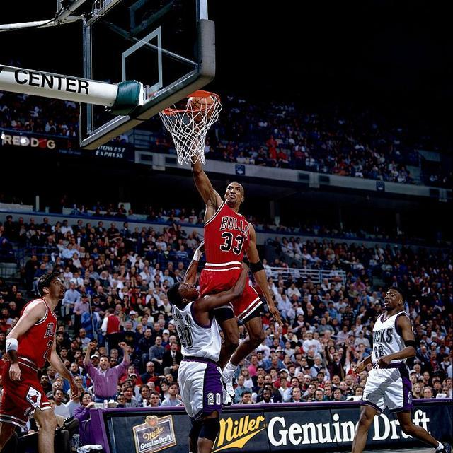 皮蓬身体天赋有多强?运动能力不输乔丹,臂展碾压詹姆斯