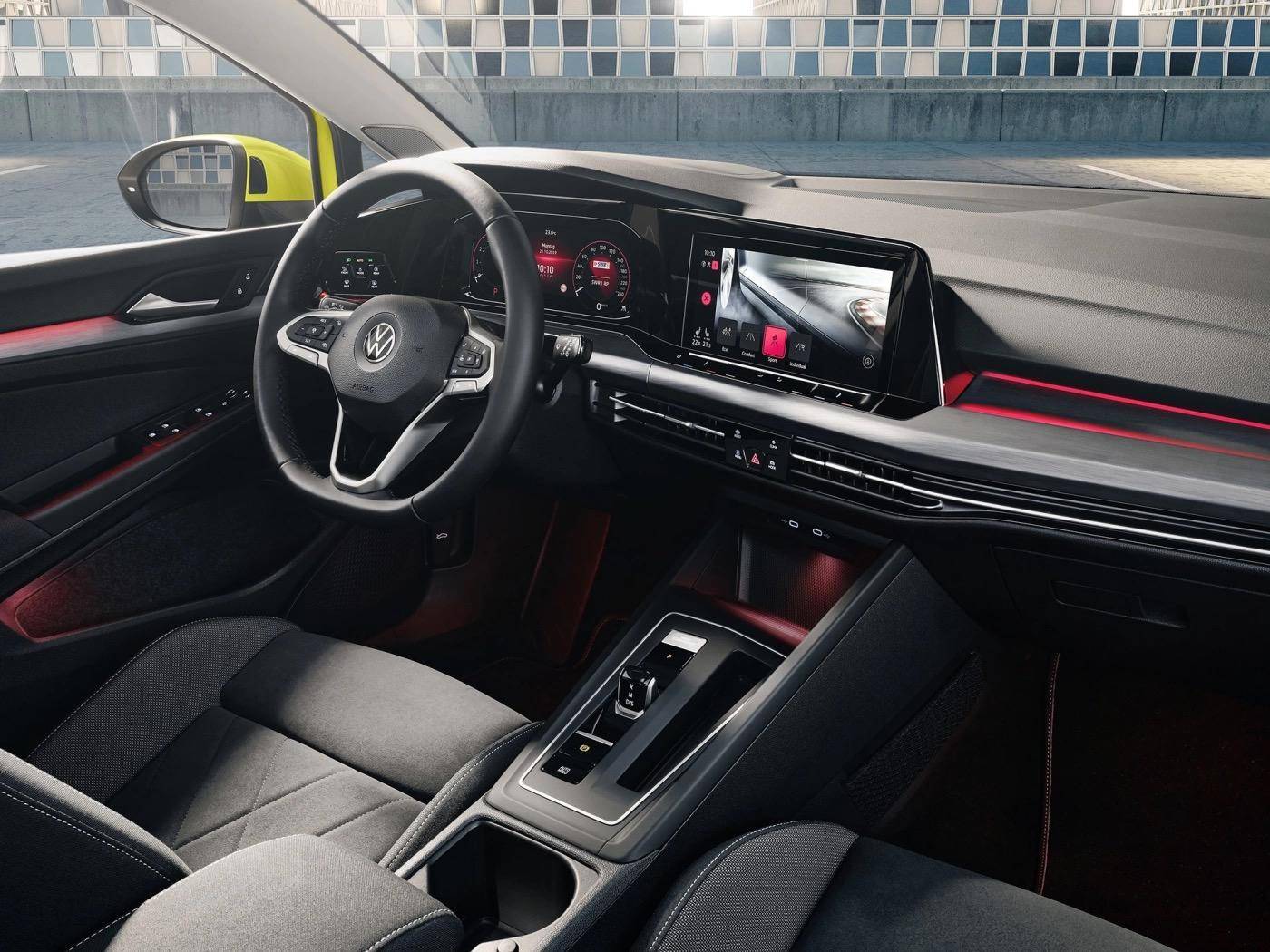 第八代高尔夫终于要来了!颜值拔尖内饰豪华,想不大卖都难