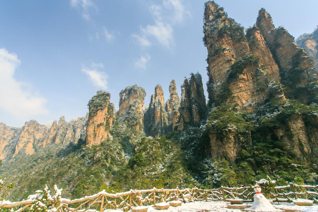 冬遊武陵源的冰雪雲海奇山異水,唯獨對張家界的三千奇峰十分眷戀