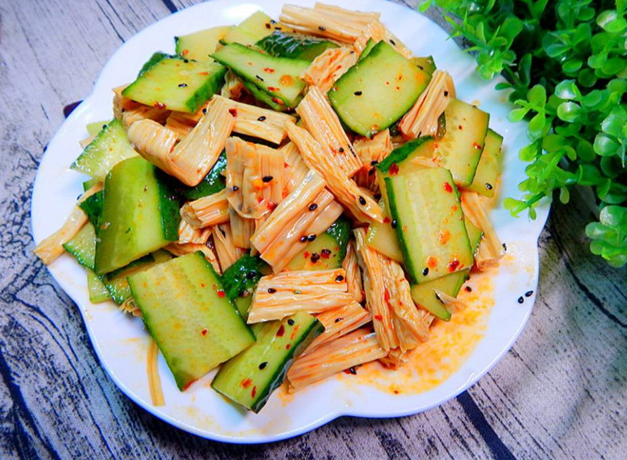 6道精品小菜,冬天饭桌少不了,一顿能吃3碗饭!|腐竹|辣椒油|蒜末_新浪