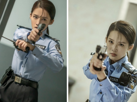 当她持枪的瞬间,警匪言情女主有了脸