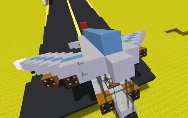 迷你世界大神造大型飞机10秒就能飞到高空距离地面100米
