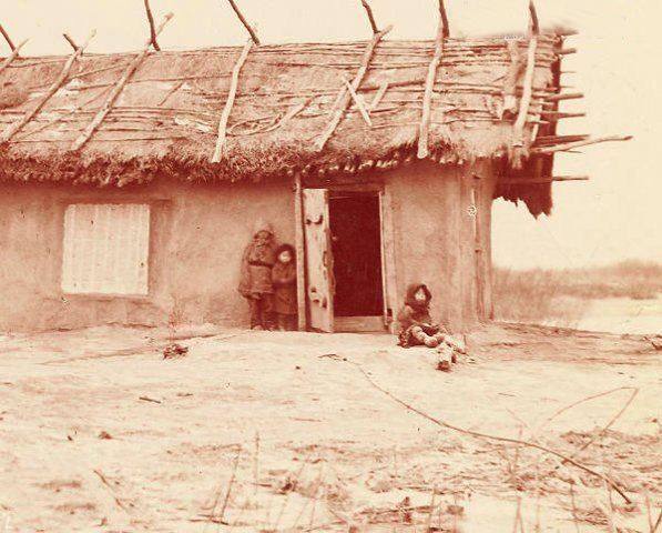 清朝, 有钱人家住宅豪华,媳妇多, 穷人家房子简陋,孩子也不少