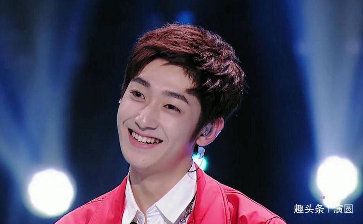 大家可能对他也不太熟悉,但相信小编说后还是会有人鲜端,他就是