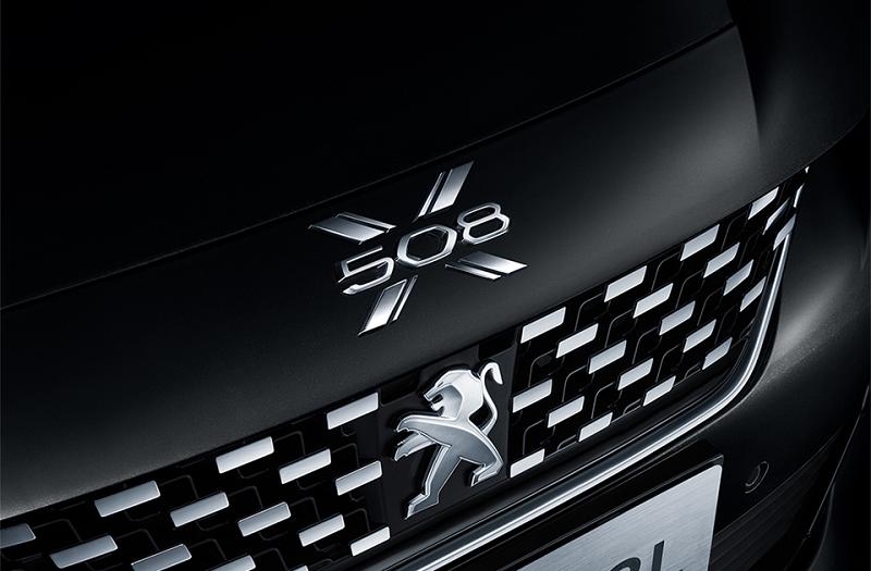 太酷炫！跨界合作还能这么玩 这些汽车联名款你知道吗？