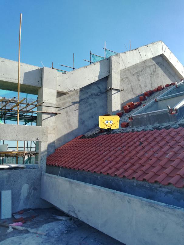 掀了老家木屋顶,重新扎钢筋现浇混凝土,终于住上结实耐用的房了|屋面