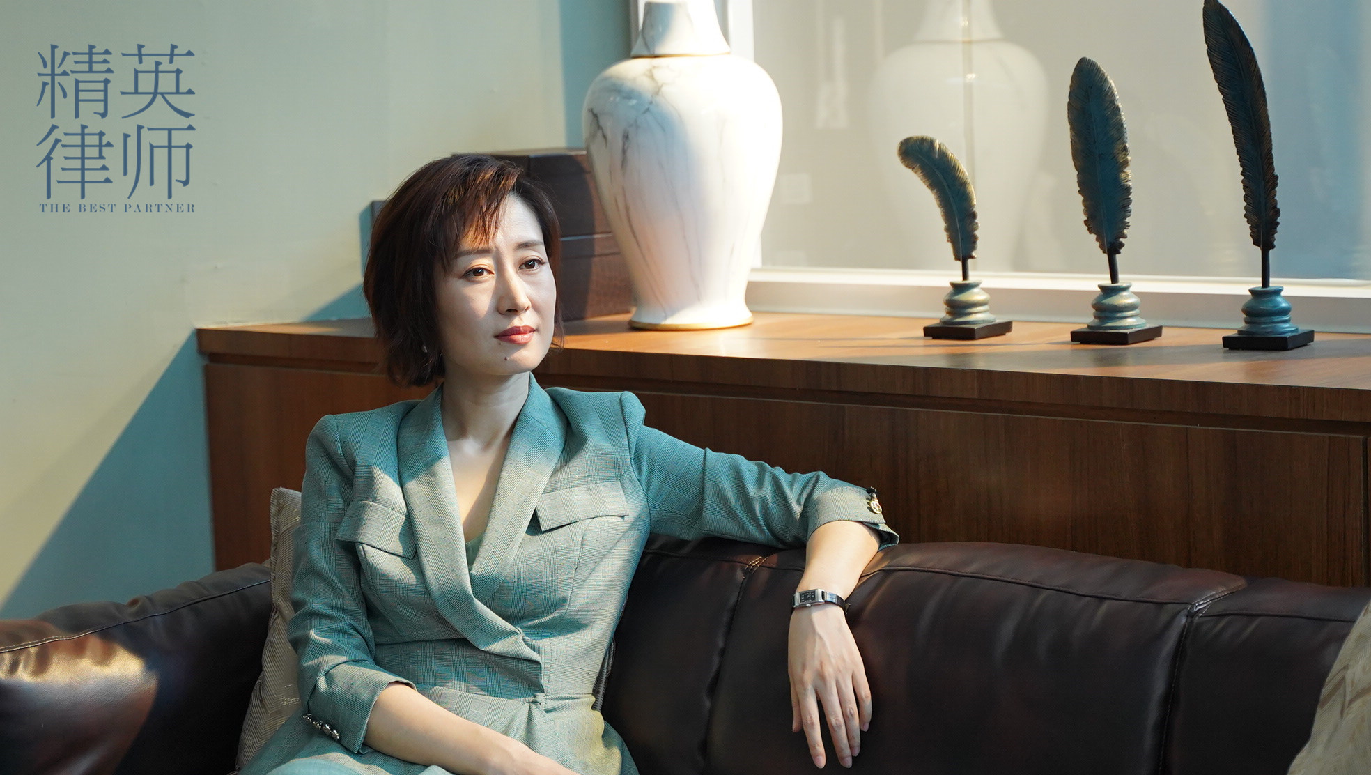 刘敏涛精英律师律政佳人时尚感爆棚超a超飒职场通勤风