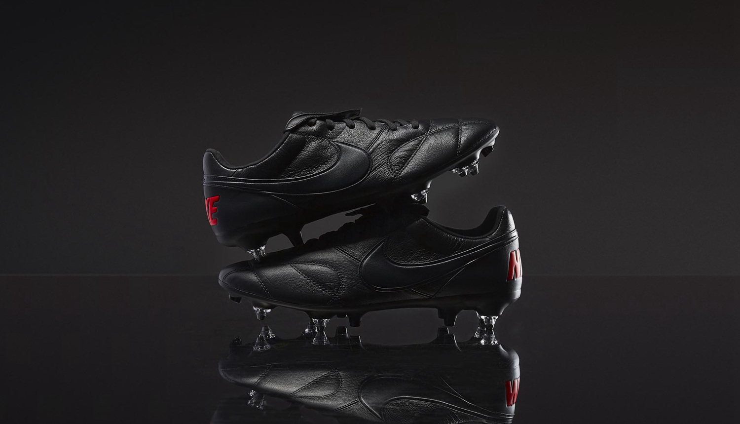 耐克推出四款新配色premier ii足球鞋