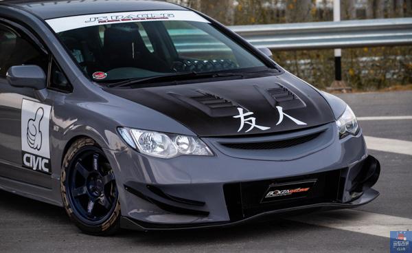 受"本田粉"热爱的本田思域 fd,打造成"街头赛车"风格!