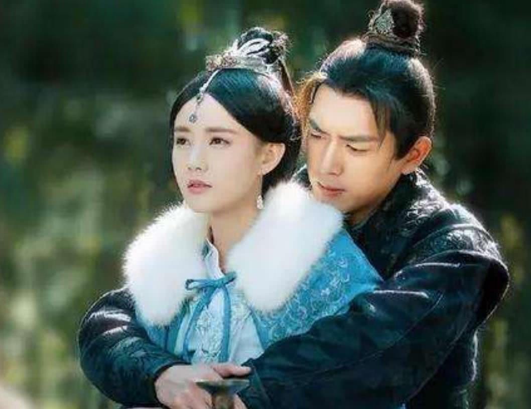 个角色给人留下了深刻的印象,那就是太子妃张念之,也就是萧定权的妻子