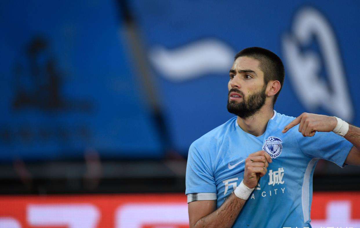 与万达商谈无果,核心外援遭多方惦记!新赛季的大连一方内忧外患