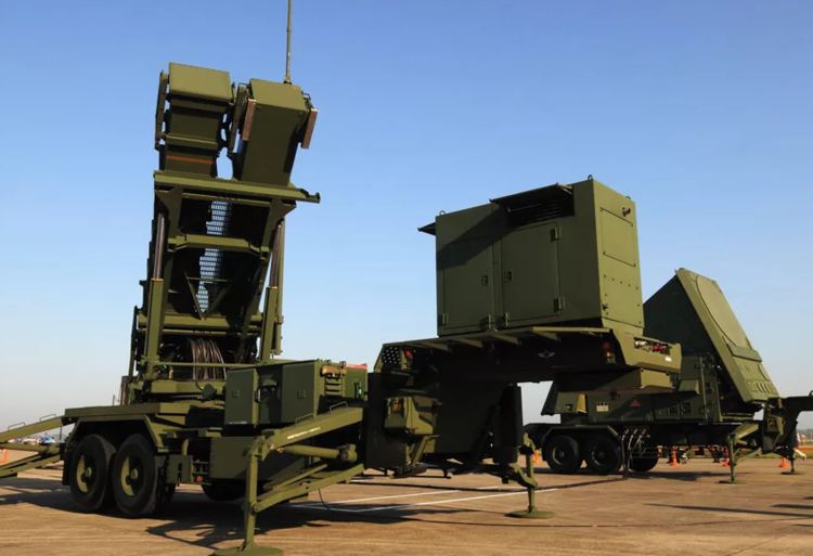 有着全天候,全空域功能的爱国者,主要依靠的是雷达的分辨,以及作战