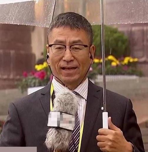 白岩松的妻子近照曝光,两人曾为同事,21岁儿子是学霸|白岩松|朱宏钧