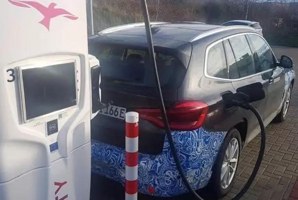 续航440公里，宝马iX3瞄准奔驰EQC和奥迪e-tron