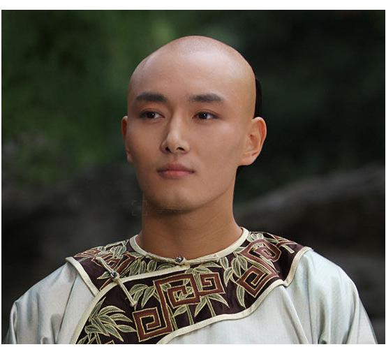 甄嬛传果郡王受伤毁容陷低谷今重回颜值巅峰