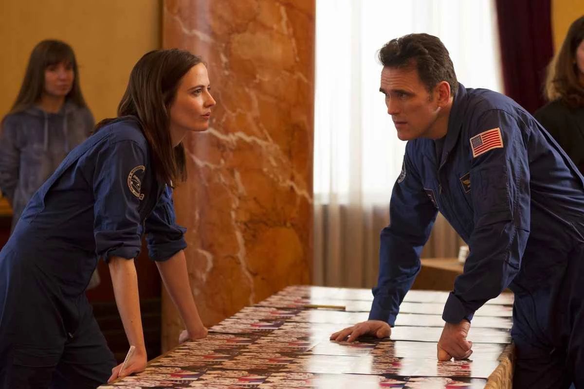 比邻星影评不受任何事物限制梦想与母爱