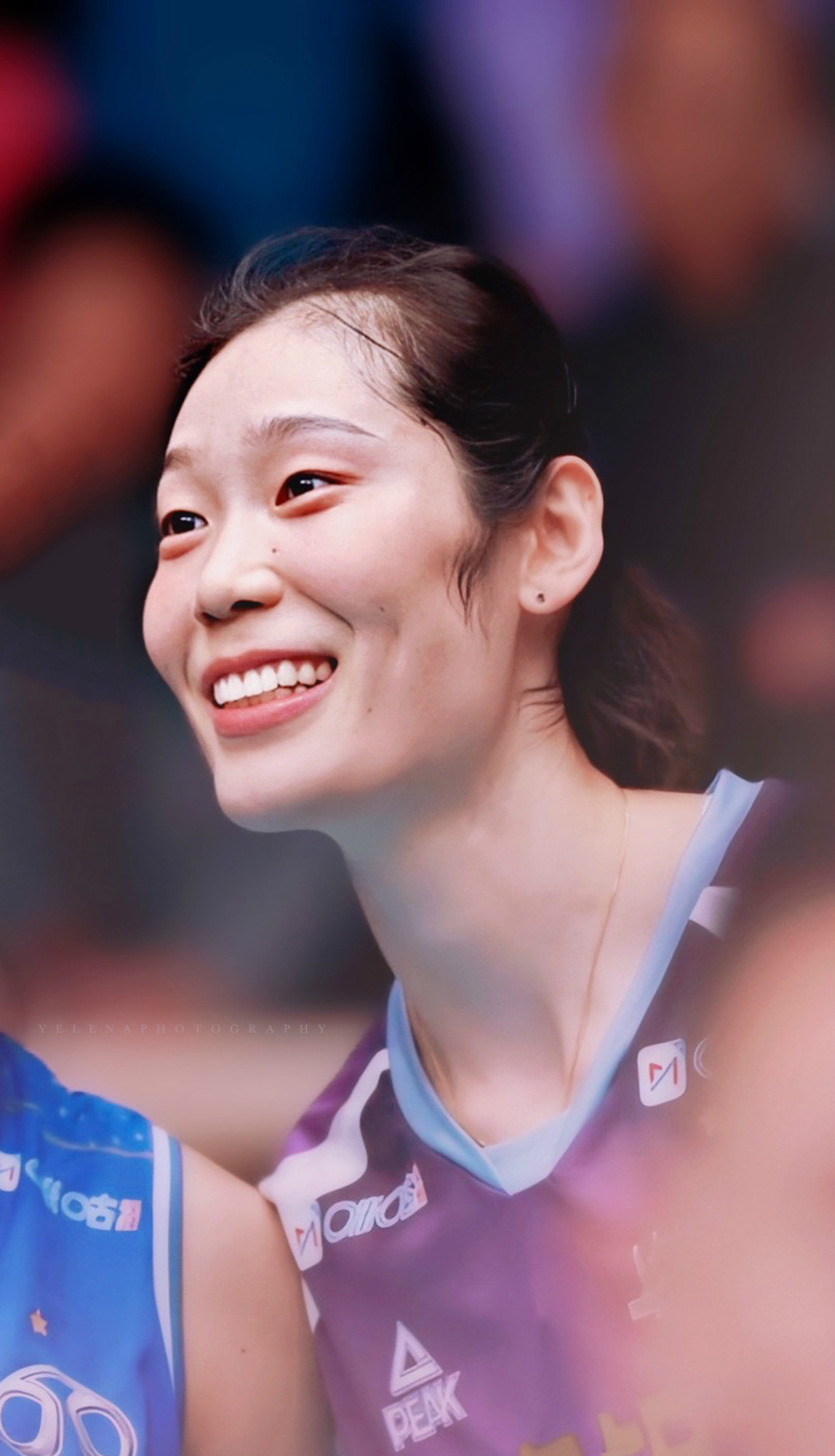 撒贝宁提问国足!不敢多说,朱婷仅答四个字